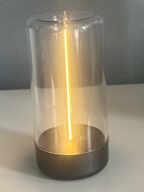 Magnetic Filament Lamp